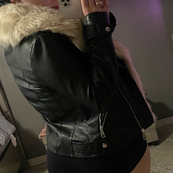 Black leather fur jacket - Picture 2 of 5